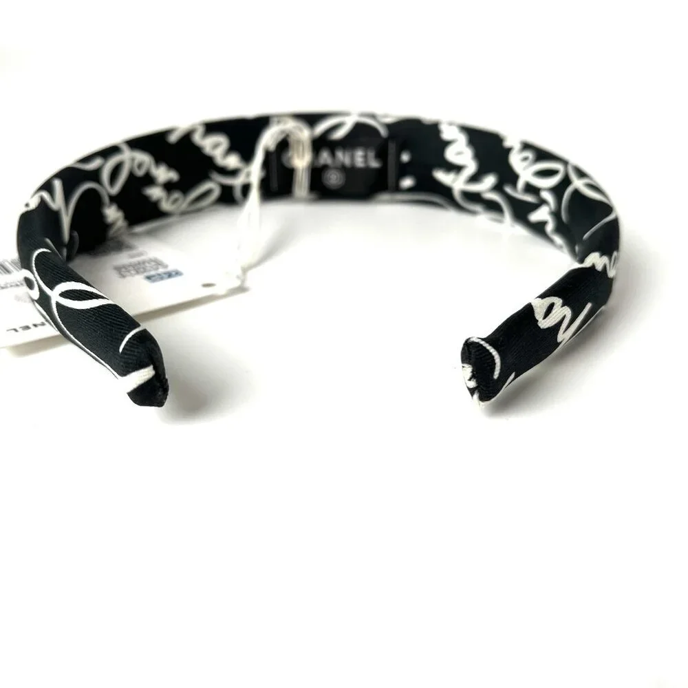 CHANEL Black and White Hairband